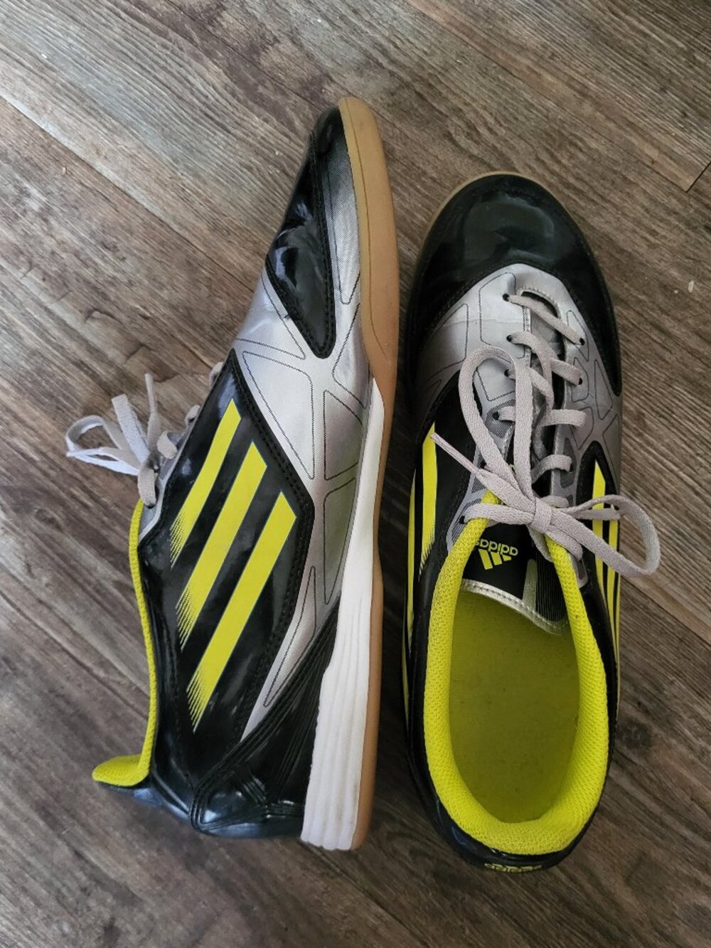 Adidas Indoor Soccer Shoes Mens Size-10.5 Black Yellow Silver Futsal Turf Cleats